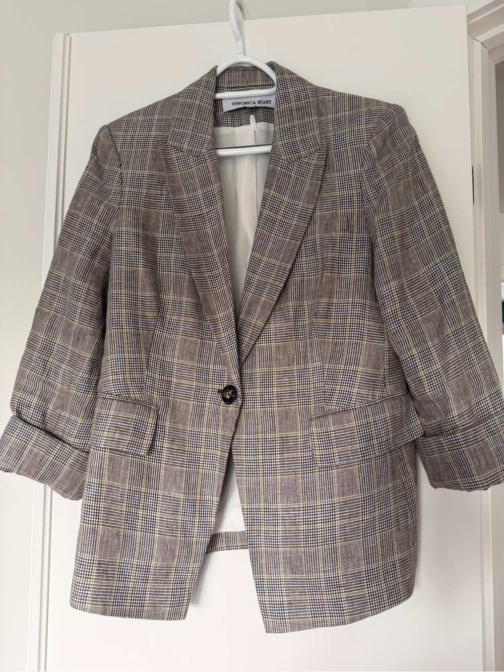 VERONICA BEARD Plaid Blazer Jacket in Gray